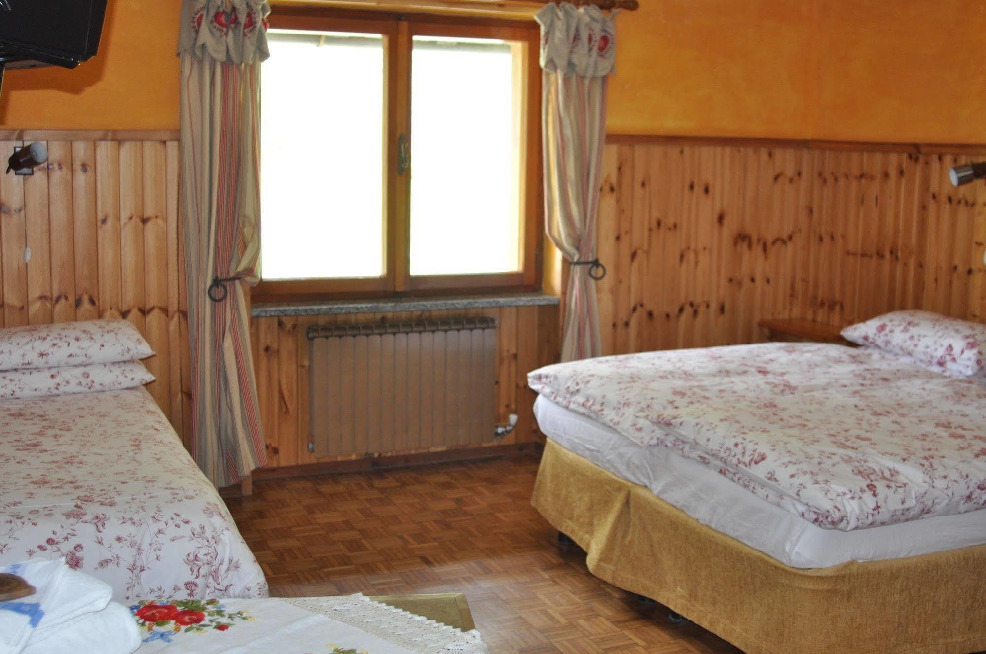 Hotel Flora Alpina Gressoney-Saint-Jean Kültér fotó